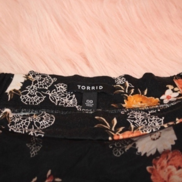 Torrid Floral Layered Tulle Skirt Size 00 - Picture 5 of 8